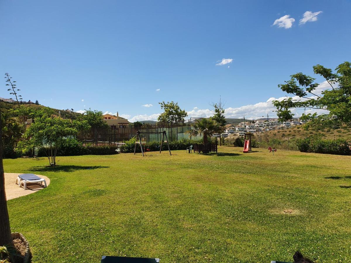 Seaview A Spectacular 3 Bed 3 Bathroom Penthouse Manilva Extérieur photo